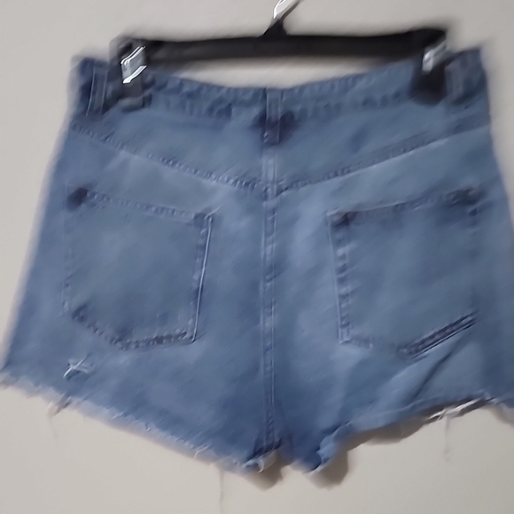 Wild Fable Shorts Distressed Blue Jean Shorts Distroyed Size 8 Holes Rips - Picture 6 of 12